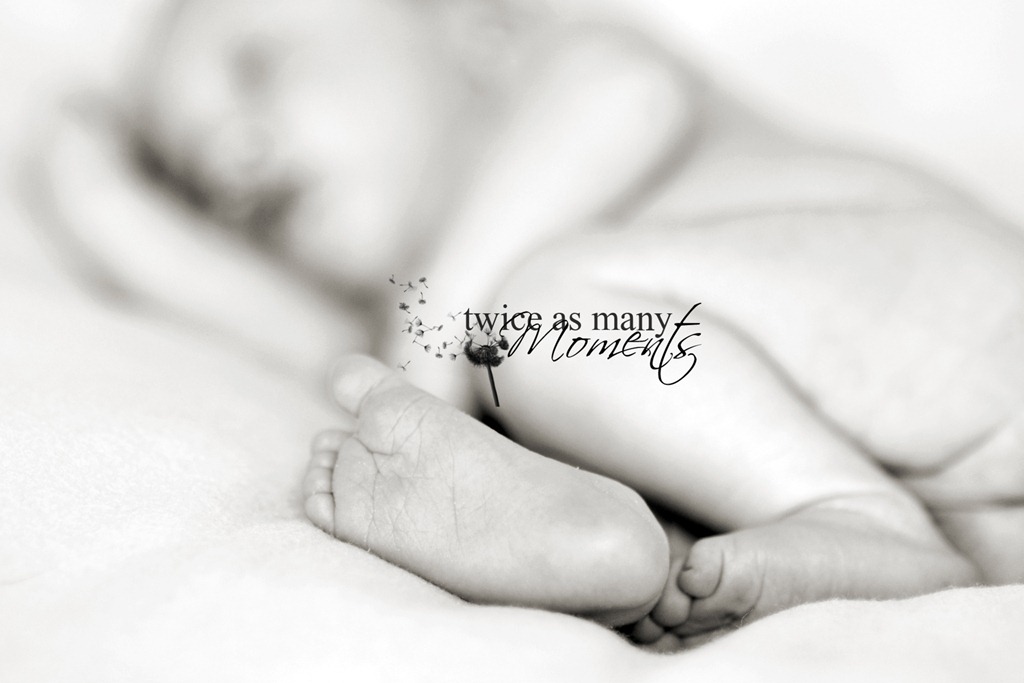 [baby foot_bw_wm[5].jpg]