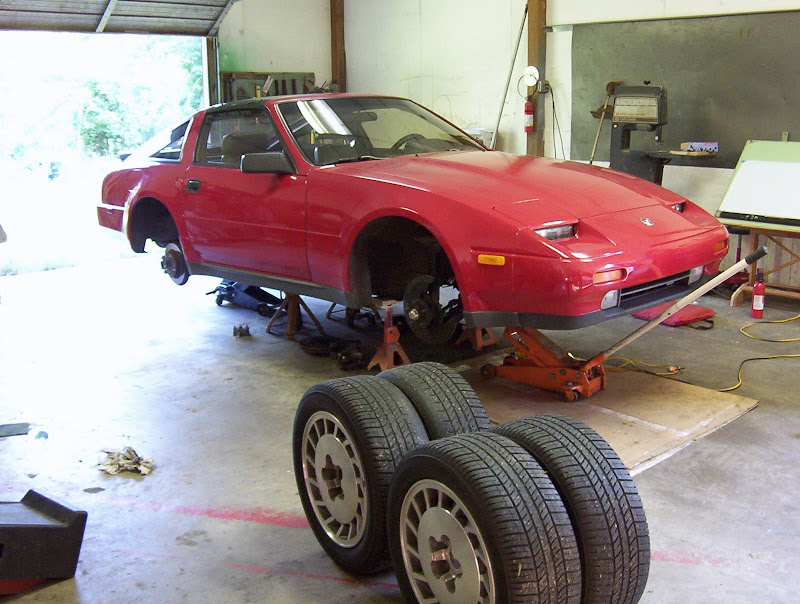 Safe places to jack up the front end? Z31 Performance