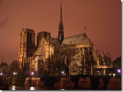 Notre-Dame-night