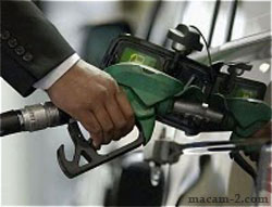 Tip penjimatan minyak petrol kereta anda.