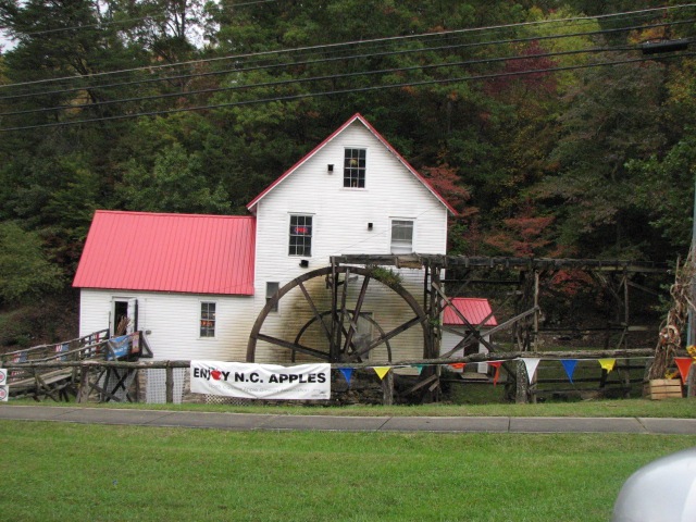 [Old Mill - Cherokee 001[3].jpg]