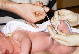Should fathers be allowed in the delivery room? Should fathers be allowed in the delivery room?