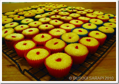 coconut macaroons© BUSOG! SARAP! 2010