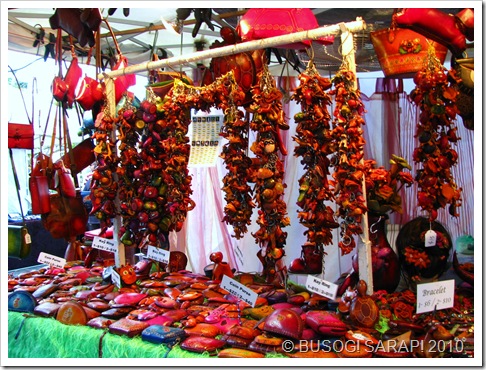 handmade leather goods s.bank© BUSOG! SARAP! 2010