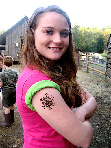 Cassie's Tattoo Design by ~Ira69 on deviantART. Cassie with her henna tattoo
