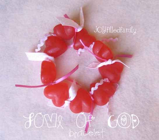 [heart bracelet[4].jpg]