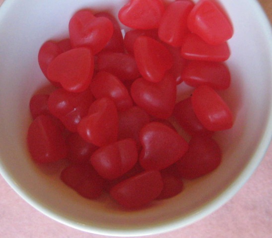 [bowl of hearts v2[4].jpg]