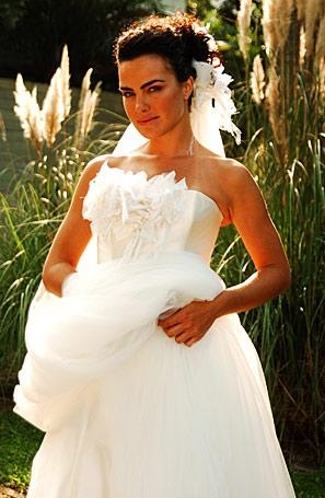[páginas da vida vestido de noiva olívia - ana paula arósio[3].jpg]