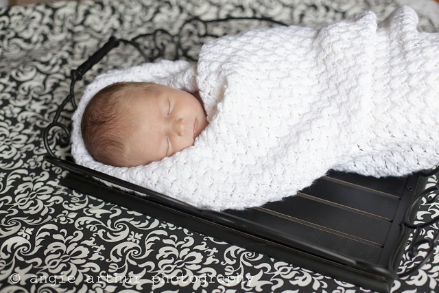 [Angie Arthur Photography - Newborn 8[2].jpg]