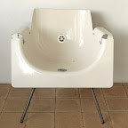 www.style-files.com_images_bathchairreddish500x444.jpg