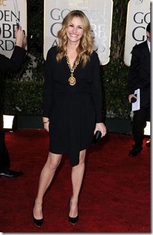 Actress Julia Roberts arrives at the 67th Annual Golden Globe Aw