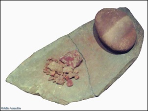 Placa con restos de ocre de la cova Beneito