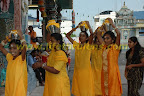 More paal kudam bearers