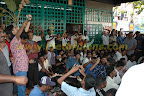 crowd at Court Malai Temple