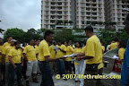 Rajj handing out the first clue Rajj handing out the first clue