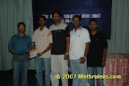 Myself giving away prize for 6th place: WD Hunters (Edward Raj Selvarajoo, Sanmugam Subramaniam, Theva Kumar Kailasa Myself giving away prize for 6th place: WD Hunters (Edward Raj Selvarajoo, Sanmugam Subramaniam, Theva Kumar Kailasapathy, Selveratinam Manickam)