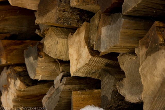 [20081224_Firewood_0181[3].jpg]