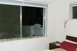 [window[5].jpg]