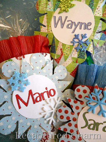 [Paper Cone Party Favor Place Cards 044a[9].jpg]