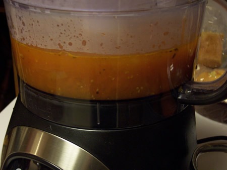 [garden-fresh-tomato-soup 011[4].jpg]