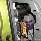 Closer view of the fuse box