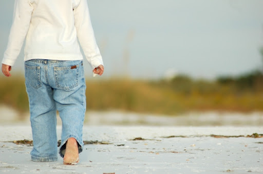 Walking_child