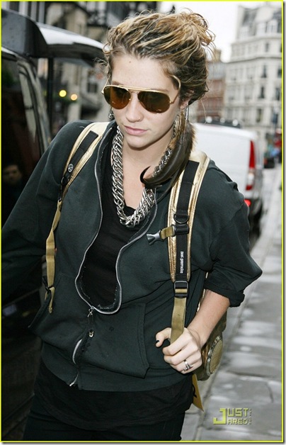 kesha-tik-tok-london-01
