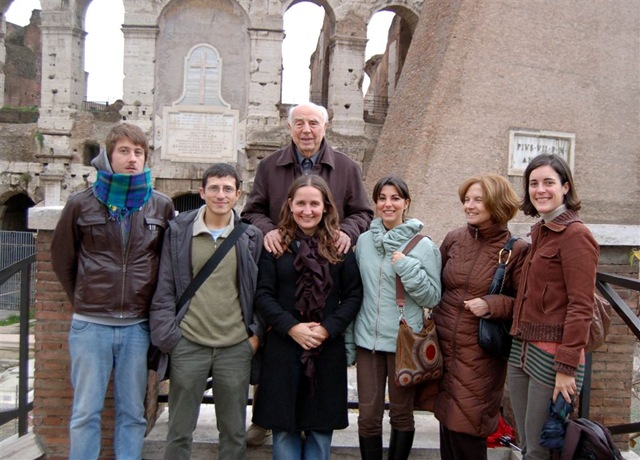 [Roma_Colosseo[4].jpg]