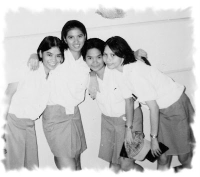 from left to right: Ruth Meinar, Vinca Duhon, Joy Tobing, Lenny Sabrina.
