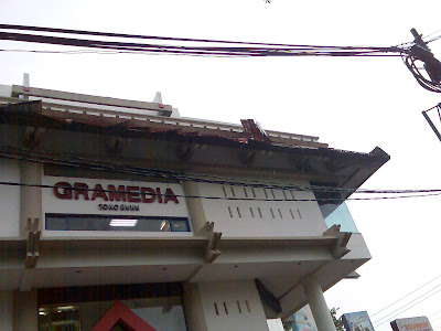 atap gramedia
