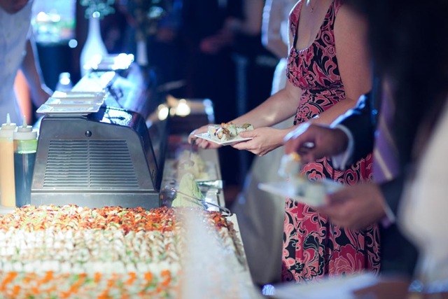 [Sushibuffet4.jpg]