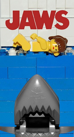 [LEGO-JAWS[5].jpg]