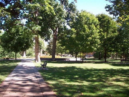 [215_1920[2].jpg]