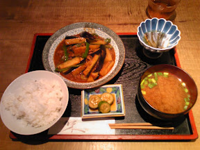 茶番の茄子とピーマンの肉みそ炒め定食