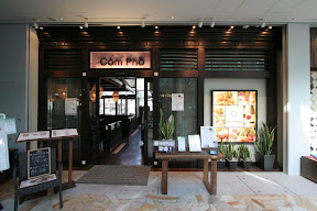Com Phoの店舗外観