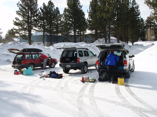 We sorted out gear in Mammoth | Photo Sung Byun