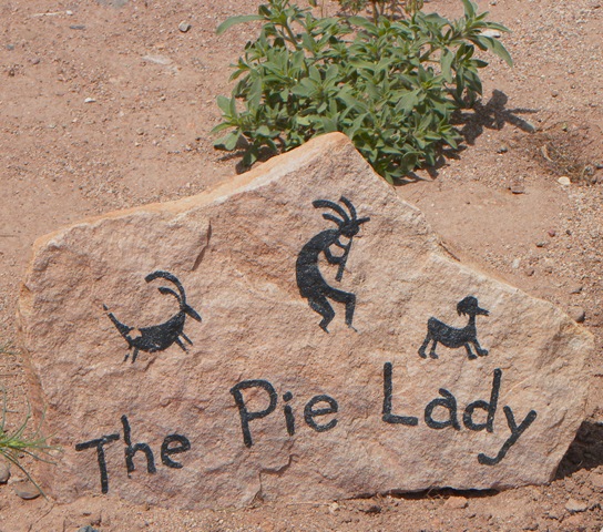 [pie lady[2].jpg]