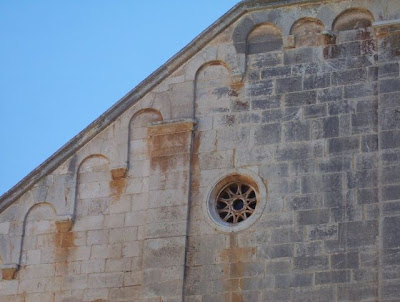 Manfredonia, Abbazia di San Leonardo