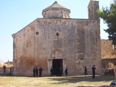 Manfredonia, Abbazia di San Leonardo