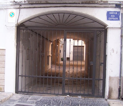 Manfredonia, Arco Capuano