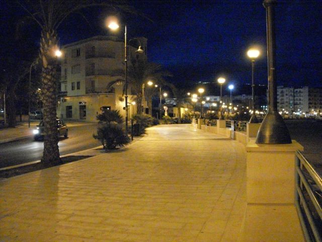 Manfredonia Blog: Viale Miramare di notte
