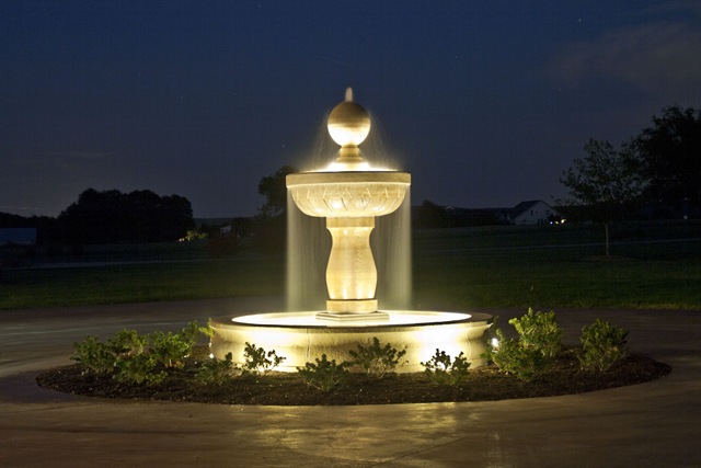 [Fountain 1[3].jpg]