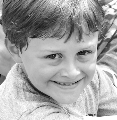 [Nolanbandw10.jpg]