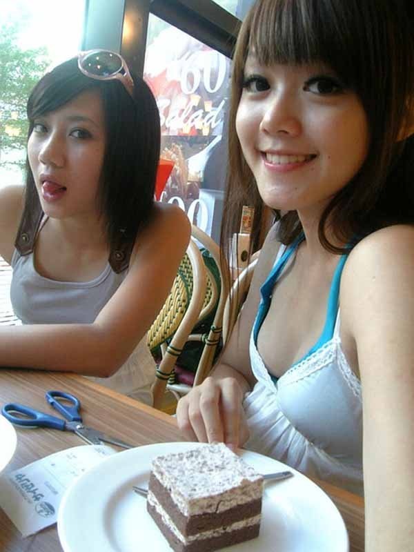 [image-3BF8_4AAAAC5B[2].jpg]