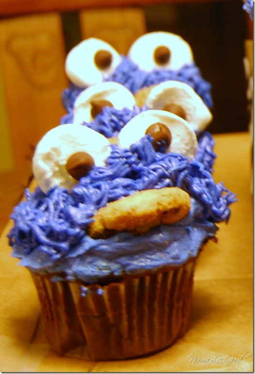 cookie monster cupcake normaleegood dot com