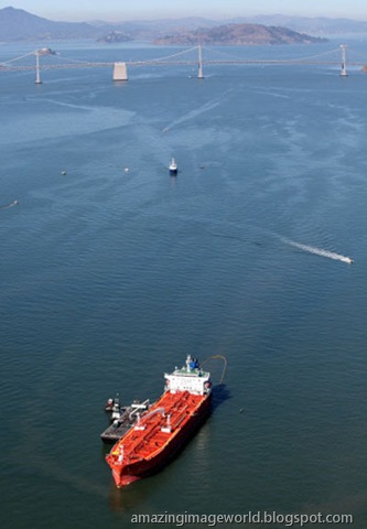 [Spill occurred across the San Francisco bay001[3].jpg]