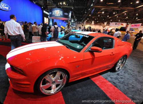 2010 Ford Mustang Boy Racer001