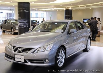 [Toyota Motor launches new Mark X sedan car001[3].jpg]