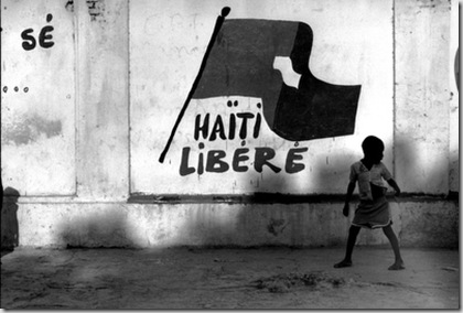 ©Julio Etchart/Panos Pictures

Haiti, street mural.
