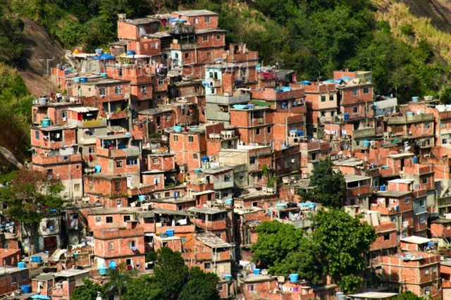 [Rio de Janeiro Favela da Rocinha - slum - photo by N.Cabana[4].jpg]